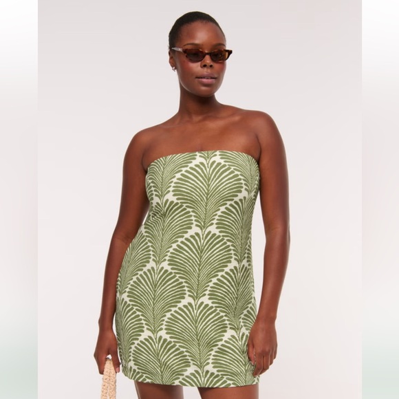 Abercrombie & Fitch Dresses & Skirts - The A&F Scarlett Strapless Skort Dress